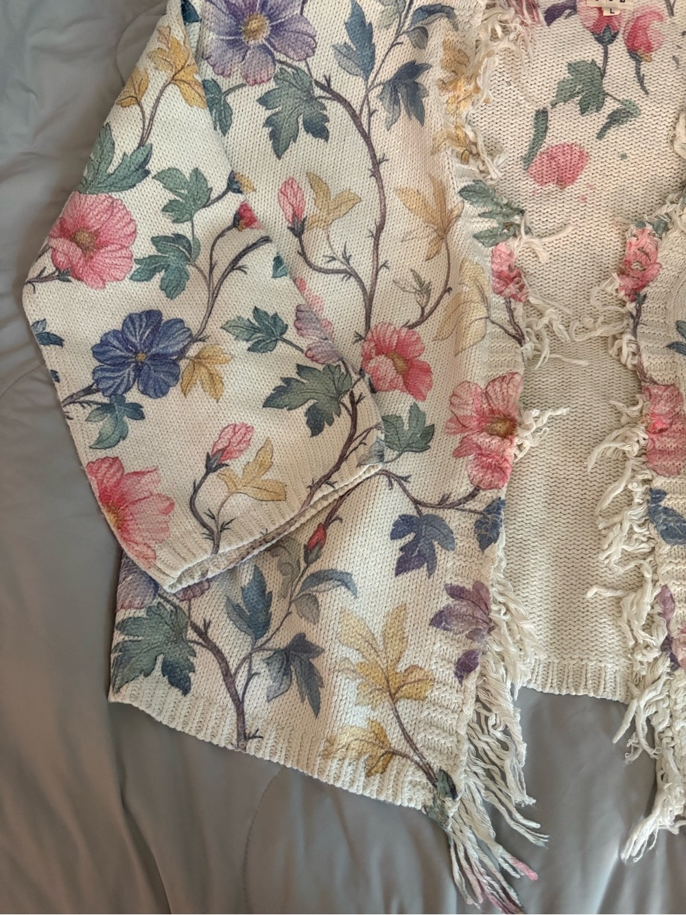 POL Open Front Floral Knit Fringe Cardigan Large Flowers Coquette Girl Feminine - Picture 3 of 8